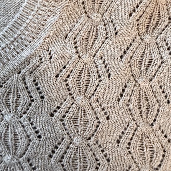 Banana Republic Beige Crewneck Sweater - Picture 5 of 7